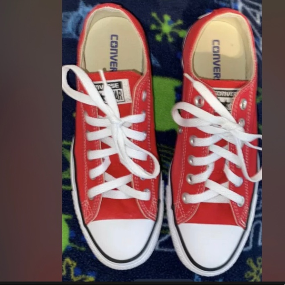 Red Converse